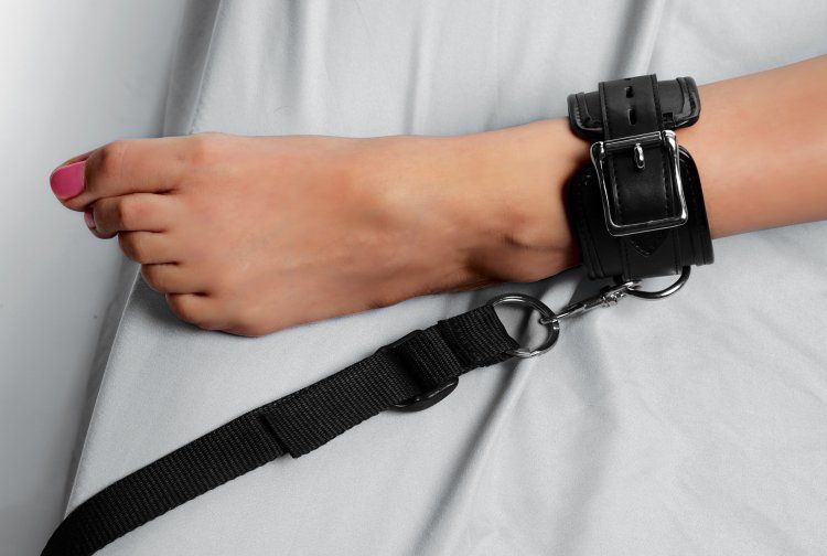 Bondage & Restraints Strict | Bed Restraint Kit - Black    | Awaken My Sexuality